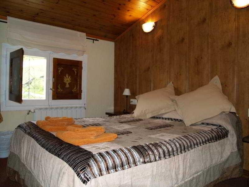 Hotel Peretol Солдеу Экстерьер фото