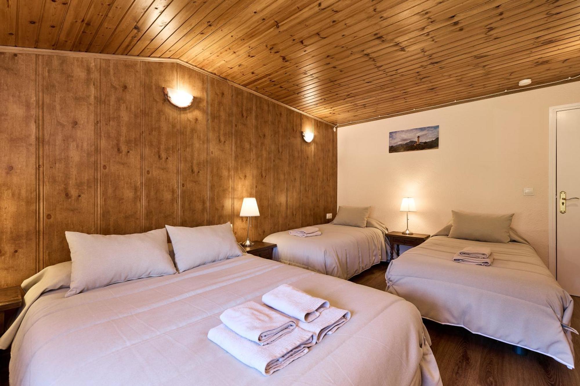 Hotel Peretol Солдеу Экстерьер фото